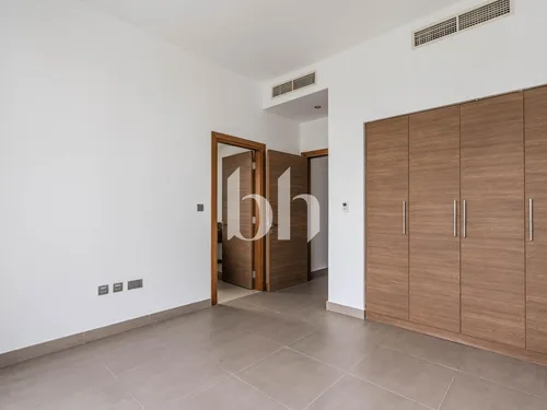 5 Bedrooms Villa in Sidra Villas I
