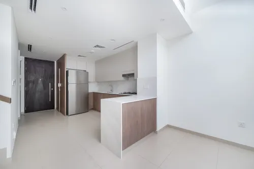 3 Bedrooms Townhouse in Elan 1