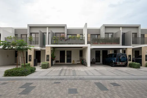3 Bedrooms Townhouse in Elan 1