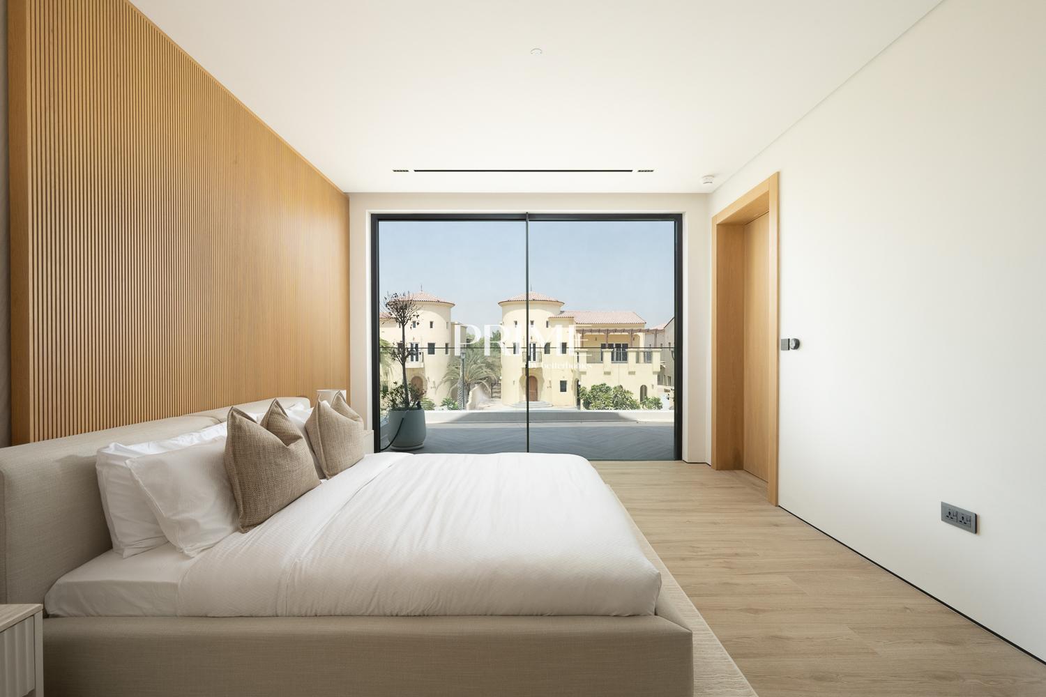 5 Bedrooms Villa in Wildflower