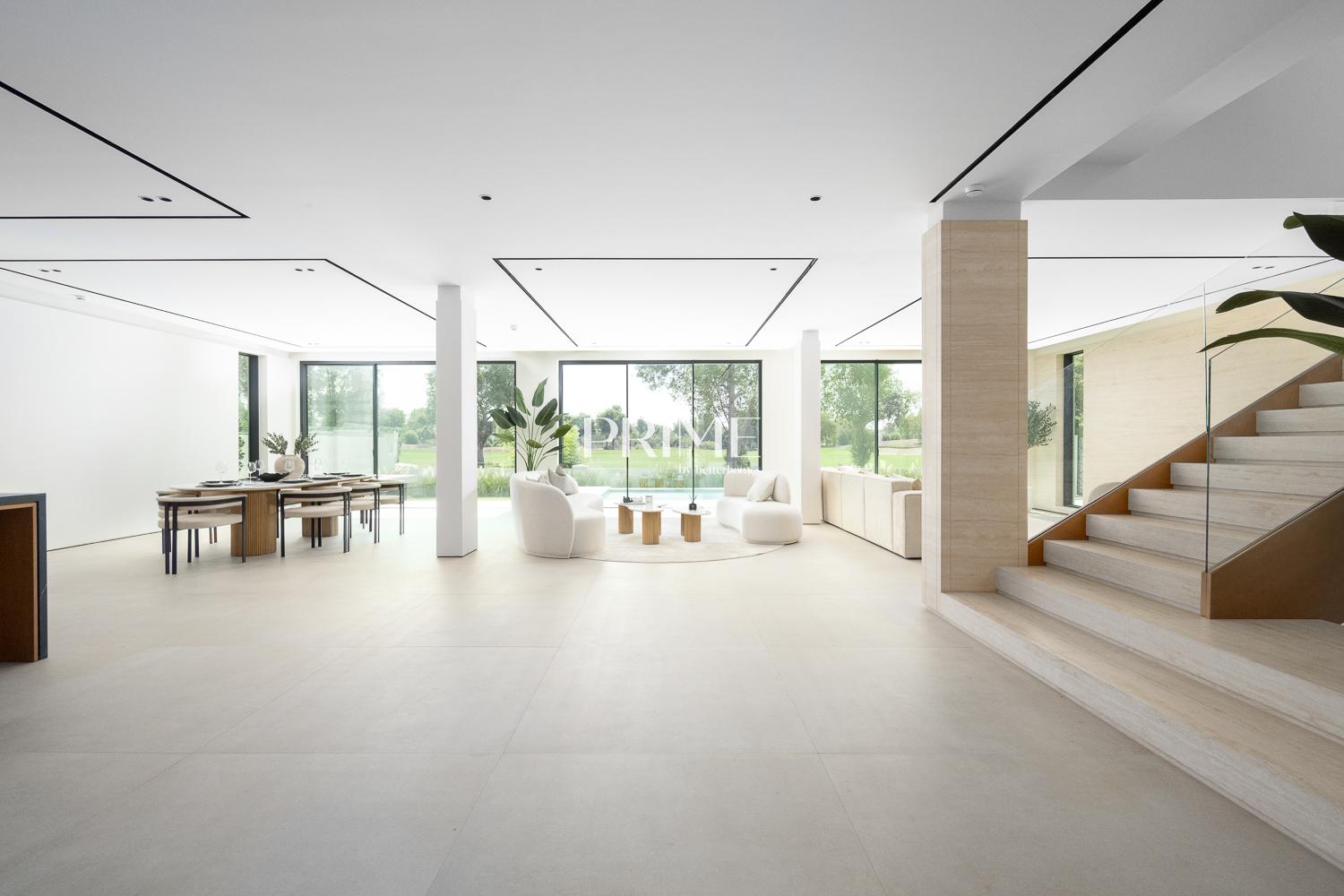 5 Bedrooms Villa in Wildflower