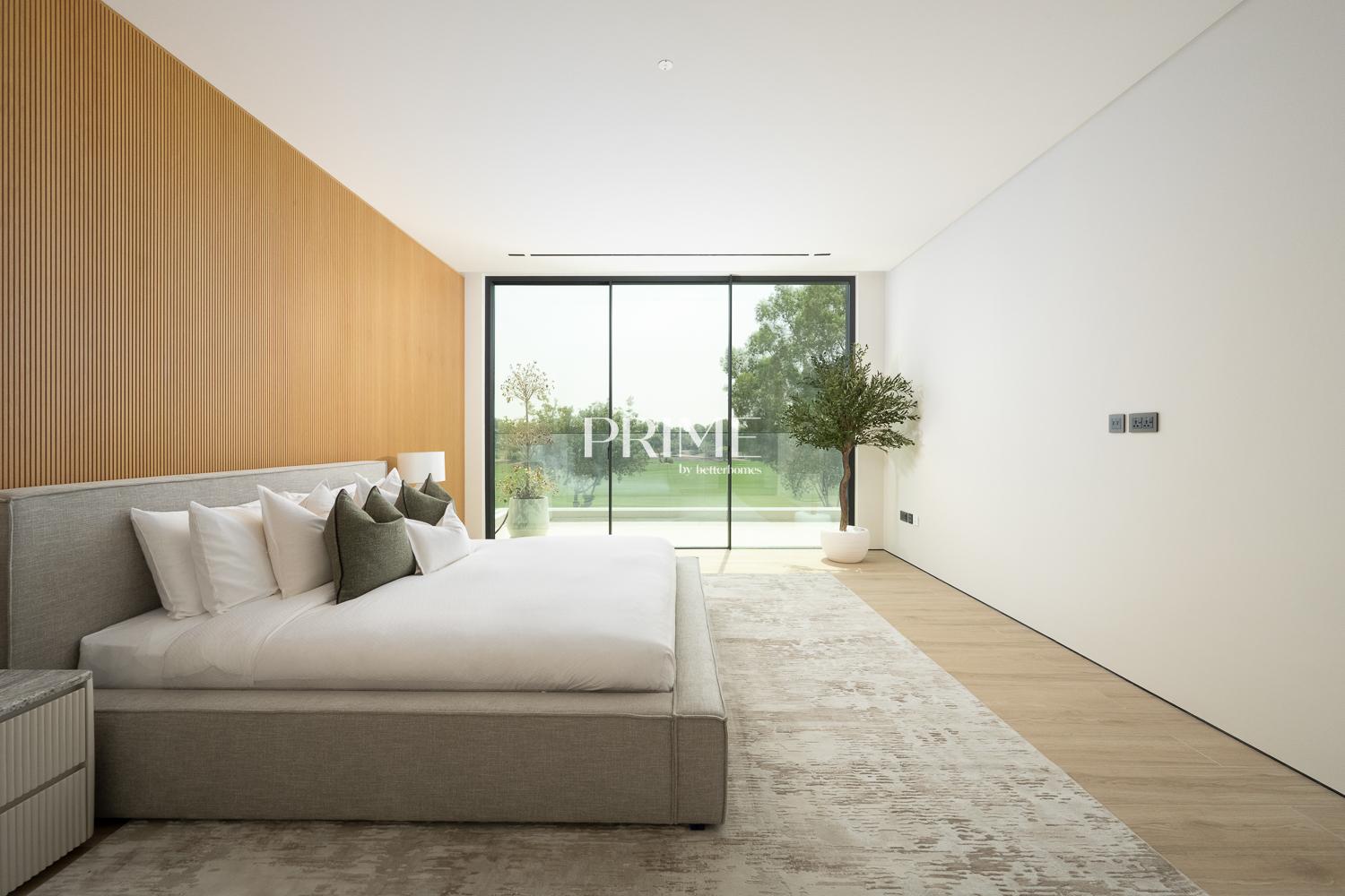 5 Bedrooms Villa in Wildflower