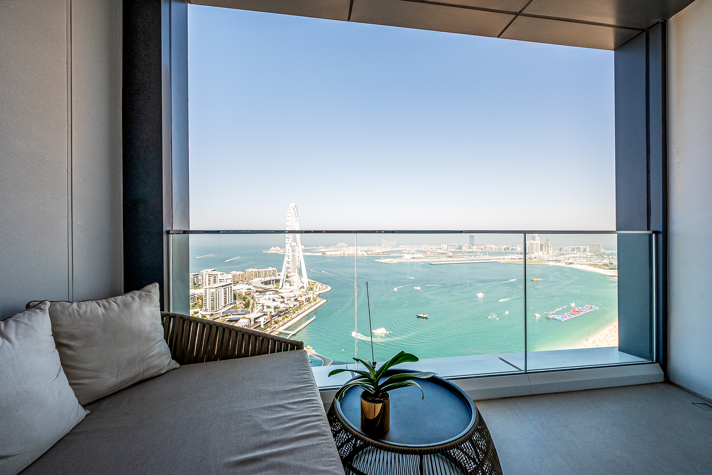 2 Bedrooms Apartment in Jumeirah Gate Tower 2