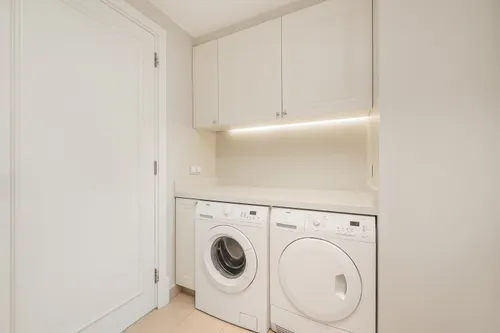 4 Bedrooms Apartment in The Address BLVD Sky Collection
