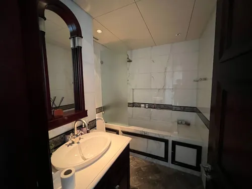 2 Bedrooms Apartment in Burj Khalifa Zone 4