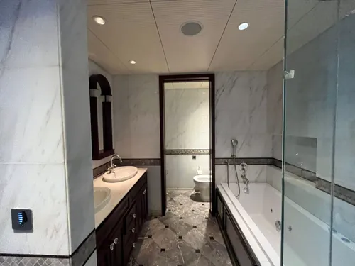 2 Bedrooms Apartment in Burj Khalifa Zone 4