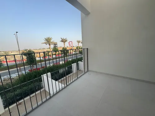 4 Bedrooms Villa in Nara