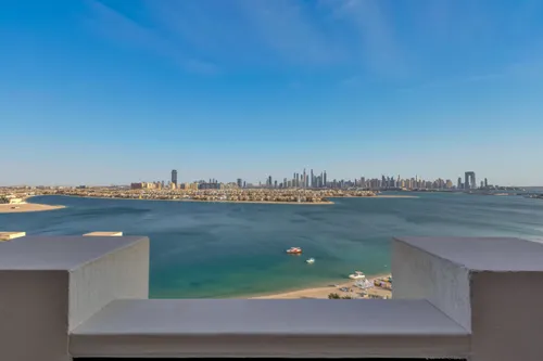 2 Bedrooms Apartment in Balqis Residence Block A