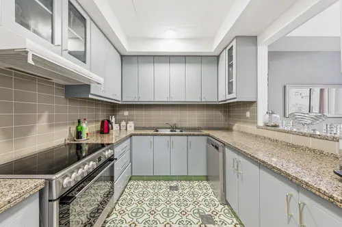 4 Bedrooms Villa in Mira 3