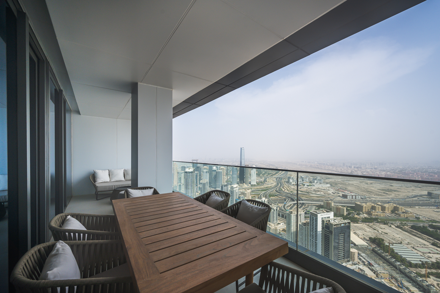 2 Bedrooms Apartment in Jumeirah Gate Tower 2