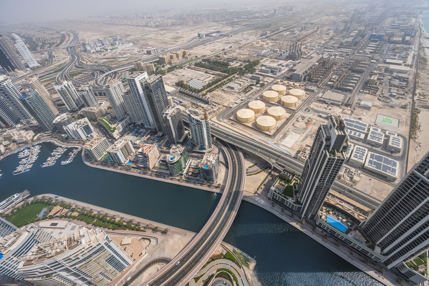 2 Bedrooms Apartment in Jumeirah Gate Tower 2