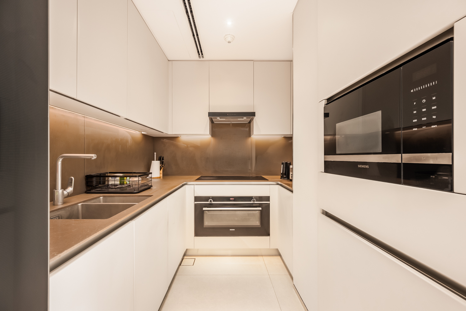 2 Bedrooms Apartment in Jumeirah Gate Tower 2