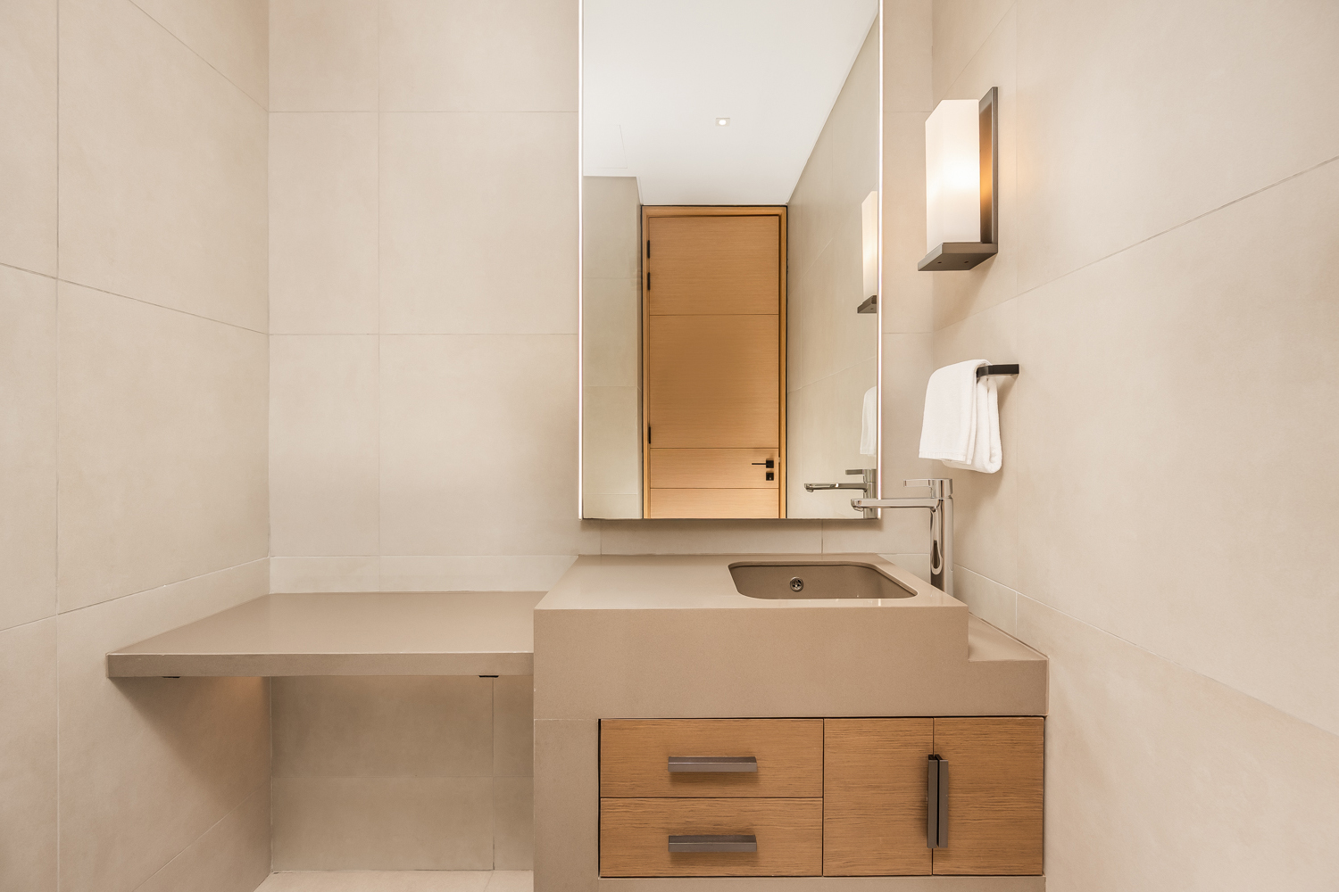 2 Bedrooms Apartment in Jumeirah Gate Tower 2