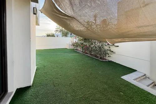 4 Bedrooms Townhouse in Noor Townhouses