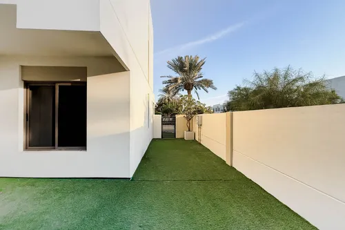 4 Bedrooms Townhouse in Noor Townhouses