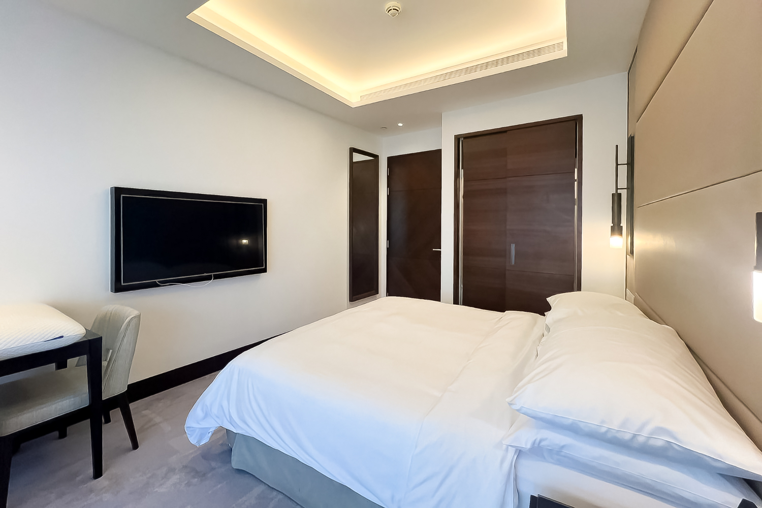 3 Bedrooms Apartment in The Address Sky View Tower 1