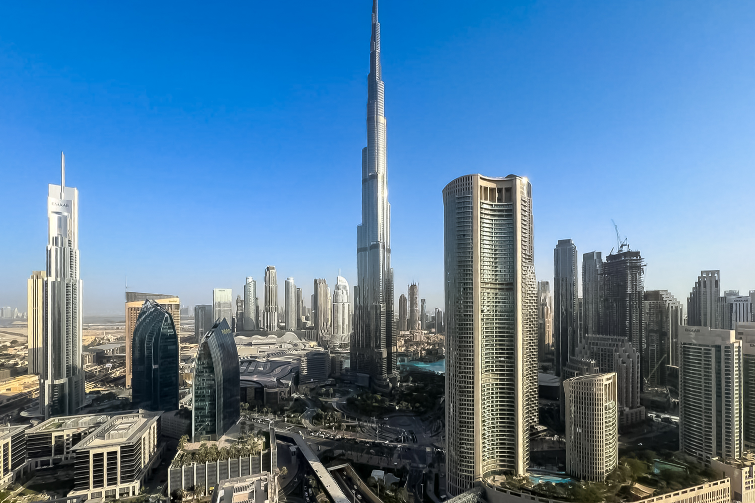 3 Bedrooms Apartment in The Address Sky View Tower 1