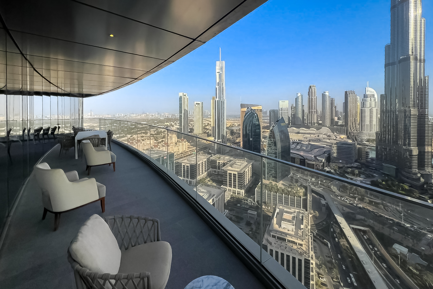 3 Bedrooms Apartment in The Address Sky View Tower 1