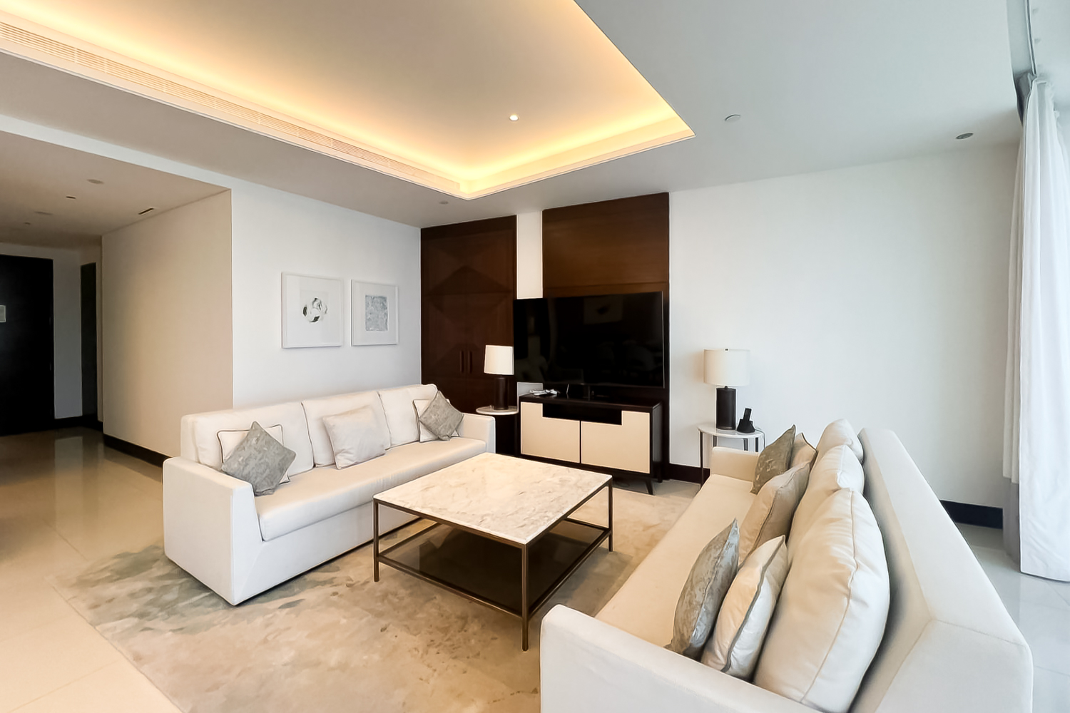 3 Bedrooms Apartment in The Address Sky View Tower 1