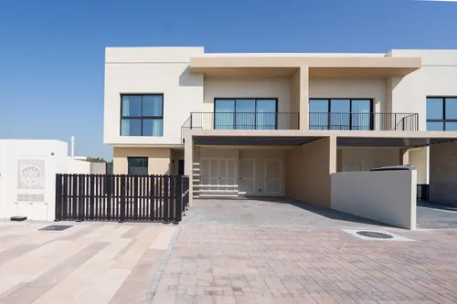 4 Bedrooms Townhouse in The Magnolias