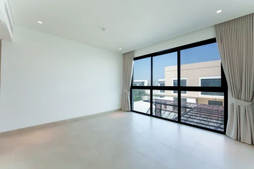 4 Bedrooms Townhouse in The Magnolias