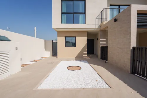 4 Bedrooms Townhouse in The Magnolias