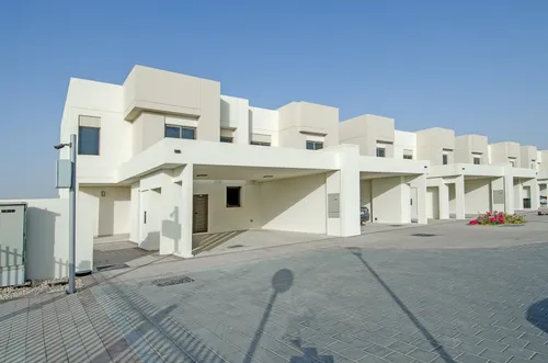 3 Bedrooms Townhouse in Noor Townhouses