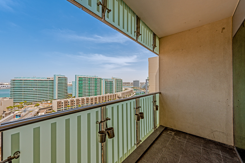 4 Bedrooms Apartment in Al Nada 1