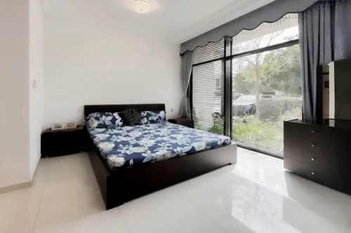 6 Bedrooms Villa in Longview