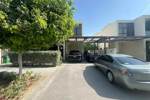 6 Bedrooms Villa in Longview