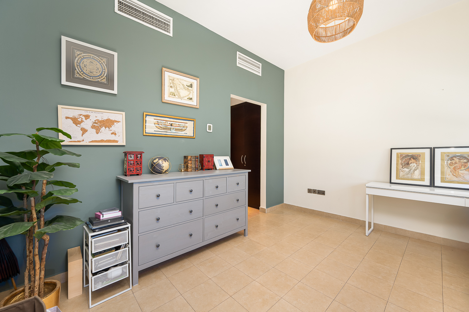 2 Bedrooms Villa in District 2D