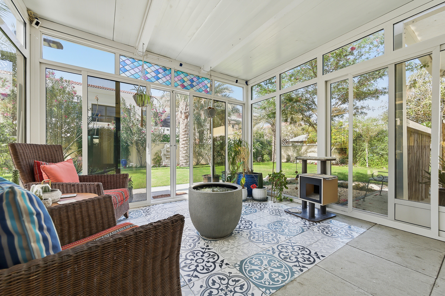 2 Bedrooms Villa in District 2D