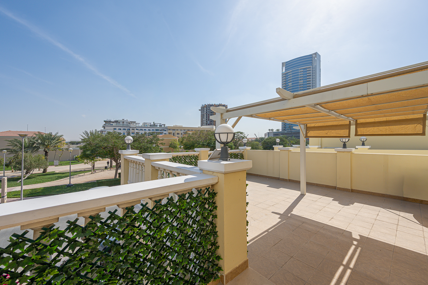 2 Bedrooms Villa in District 2D