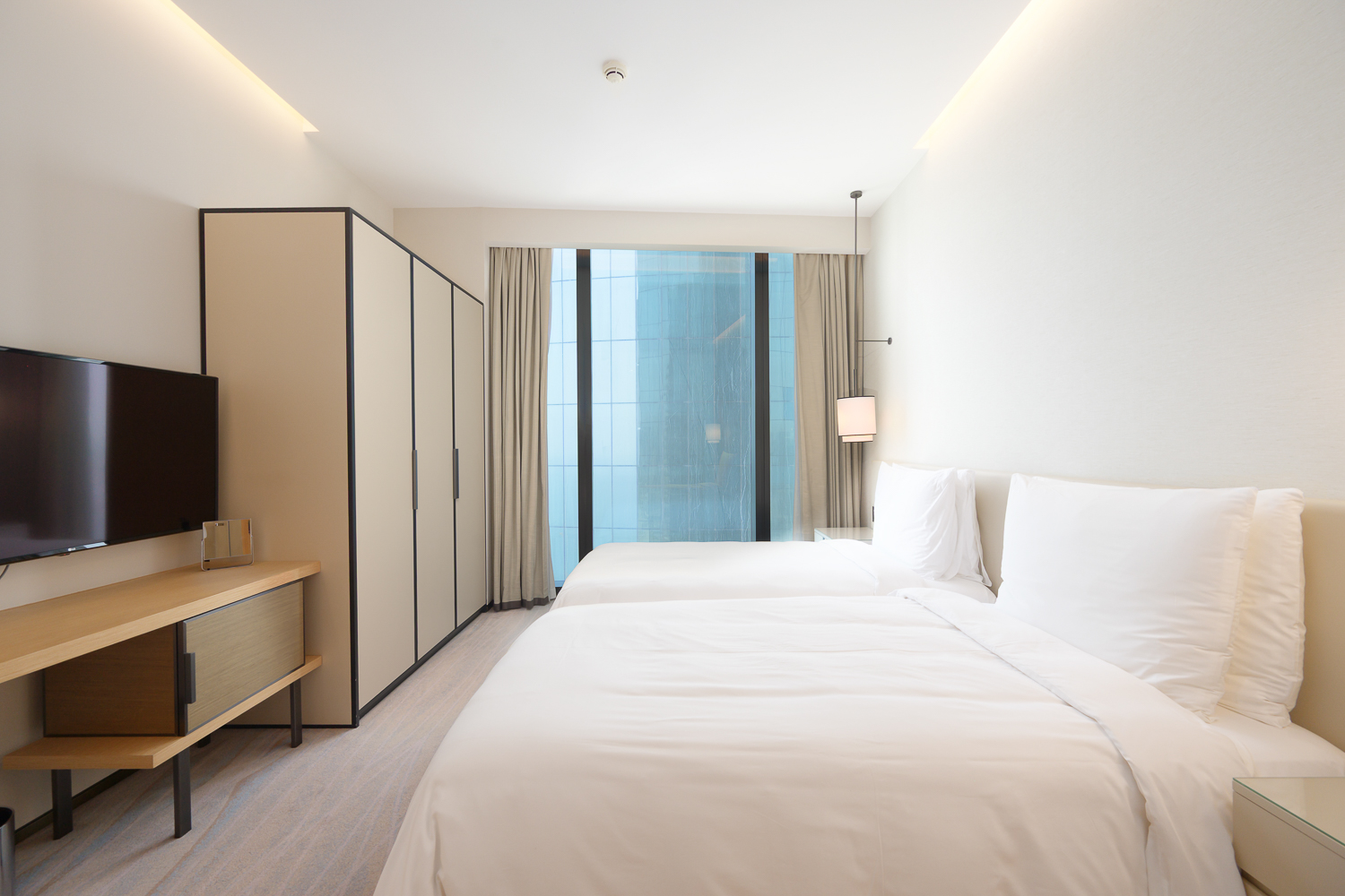 3 Bedrooms Apartment in Jumeirah Gate Tower 2