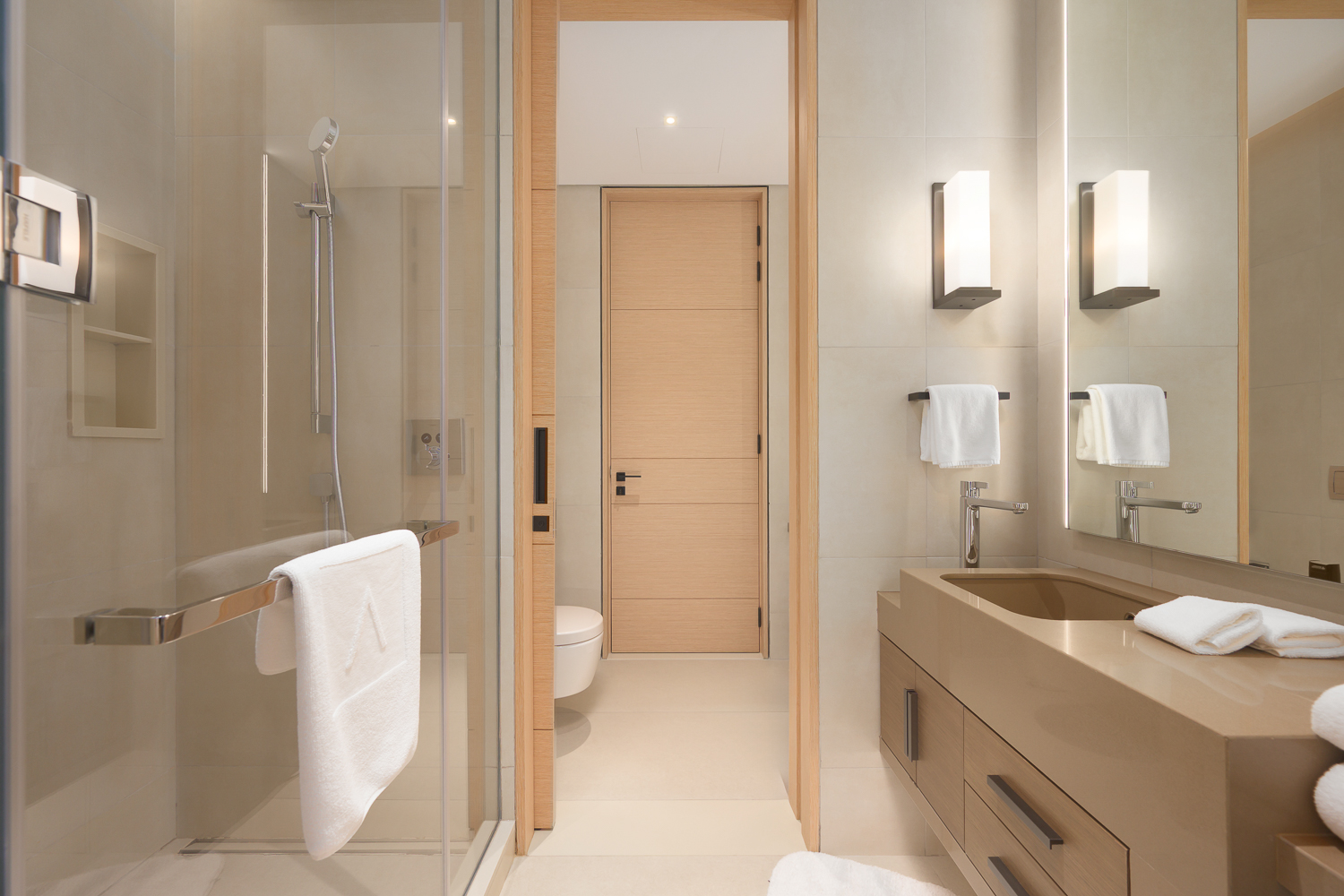 3 Bedrooms Apartment in Jumeirah Gate Tower 2