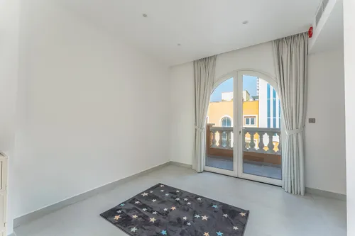 4 Bedrooms Villa in Summer 2