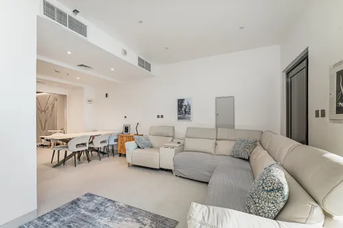 4 Bedrooms Villa in Summer 2