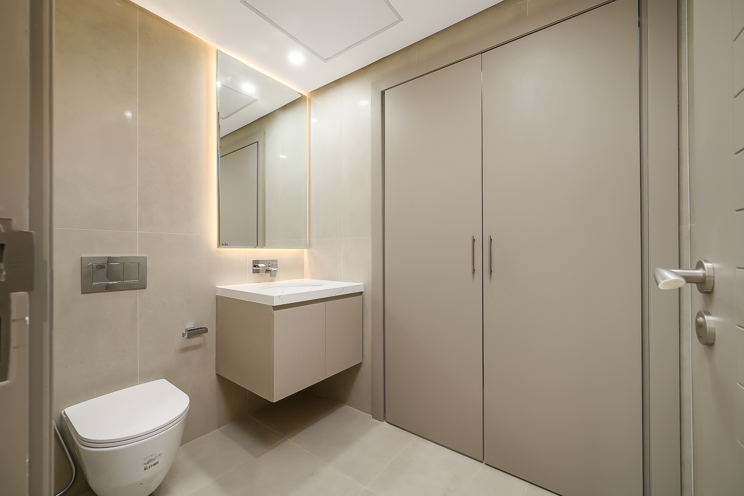 3 Bedrooms Apartment in Marina Homes