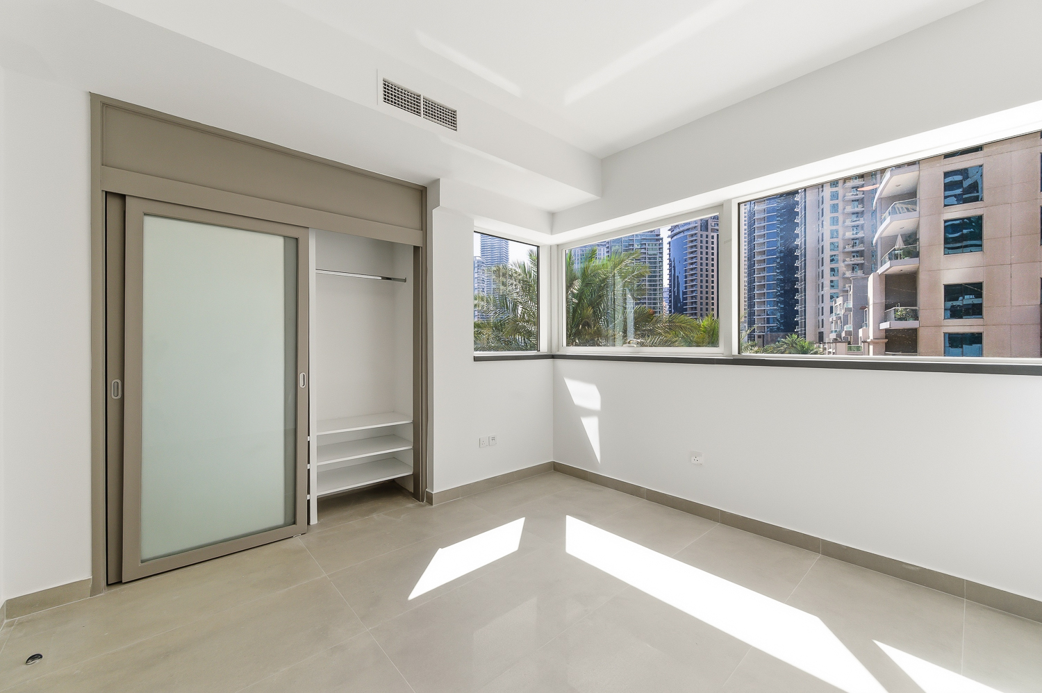 3 Bedrooms Apartment in Marina Homes