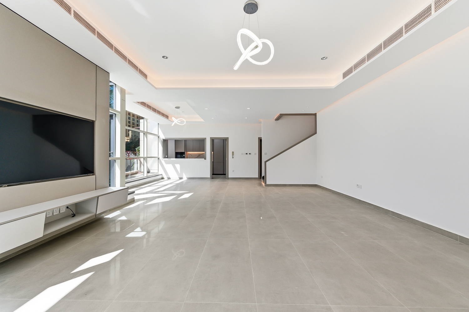 3 Bedrooms Apartment in Marina Homes