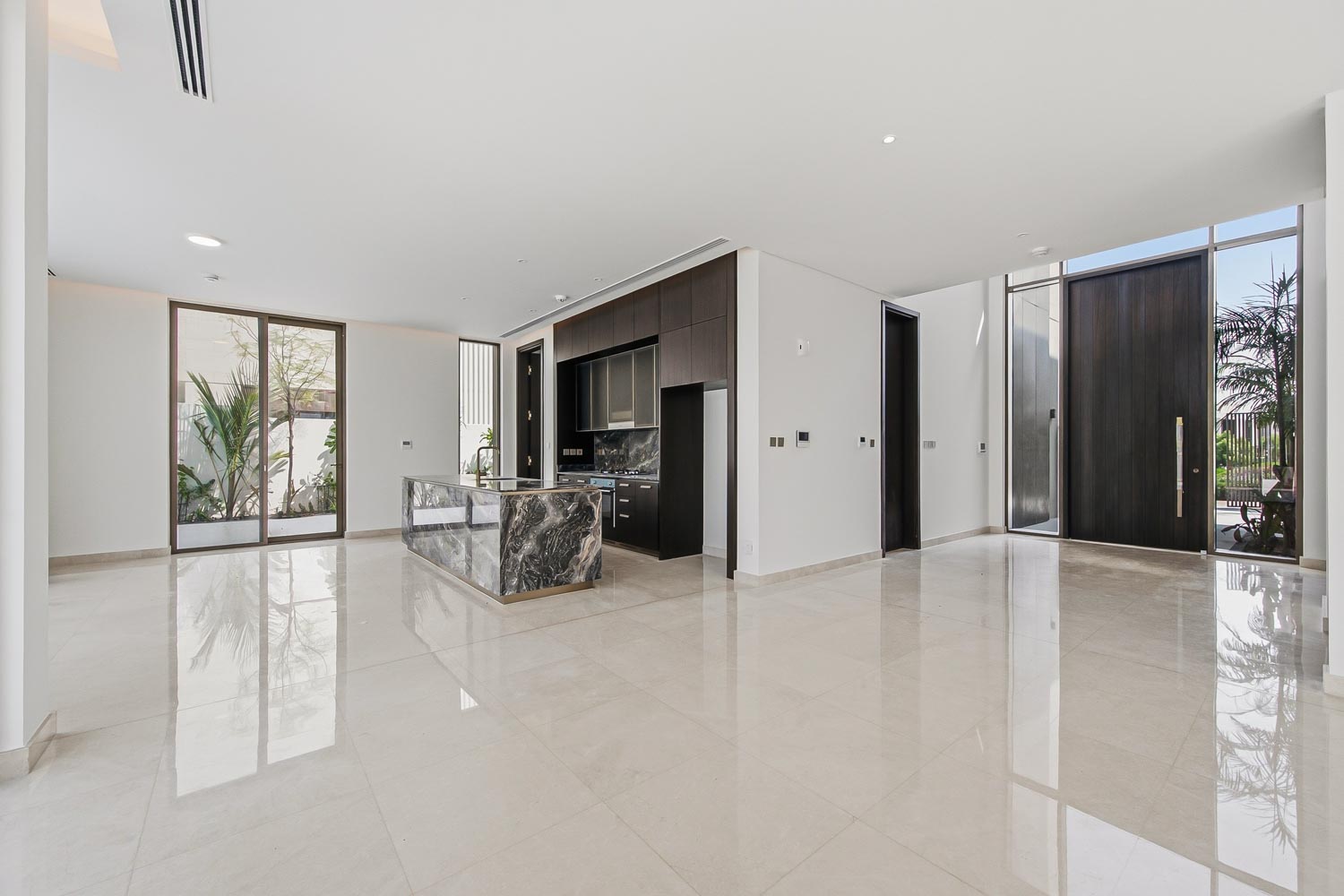 5 Bedrooms Villa in Palm Hills