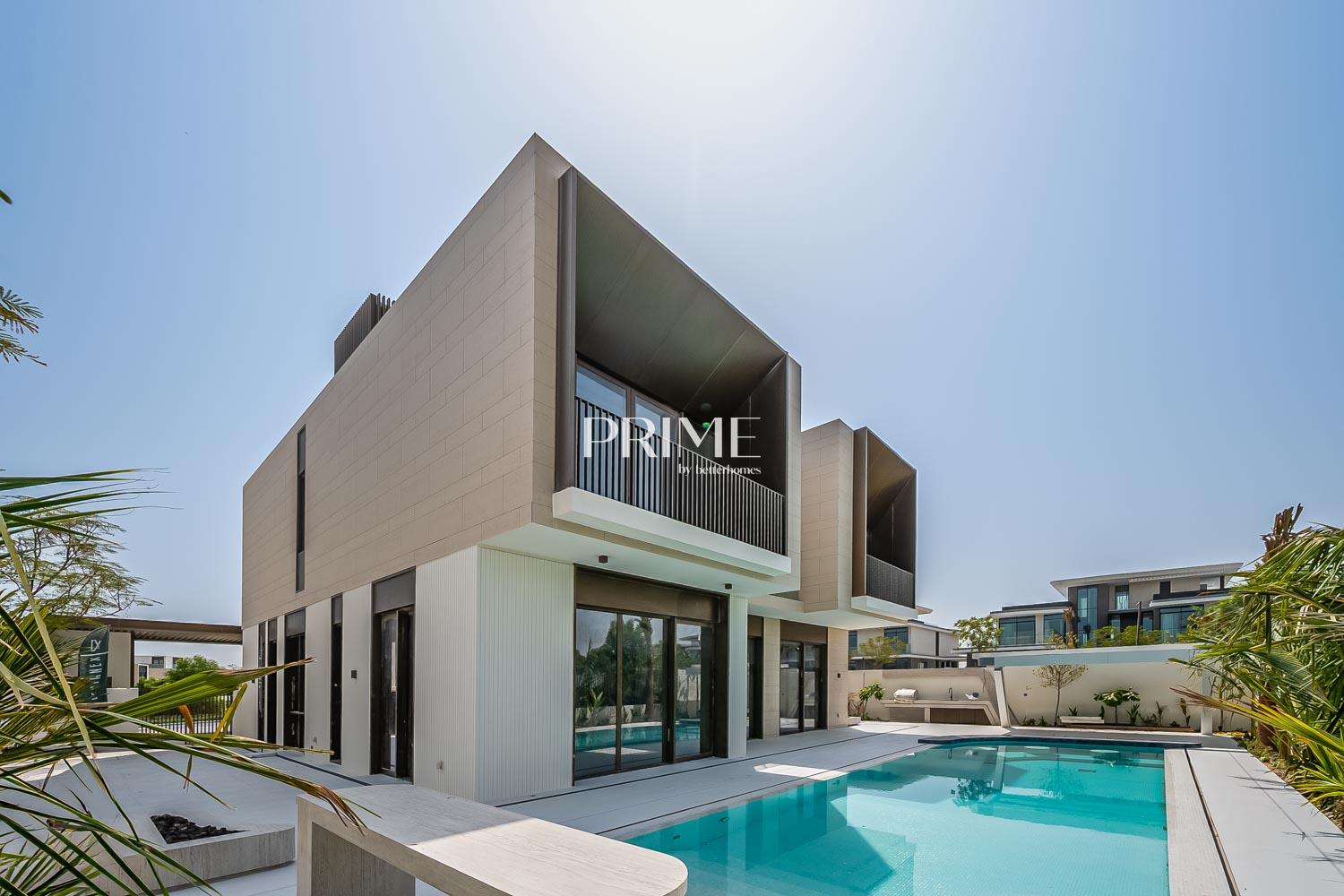 5 Bedrooms Villa in Palm Hills