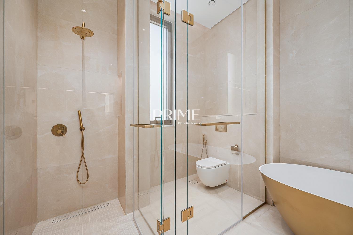 5 Bedrooms Villa in Palm Hills