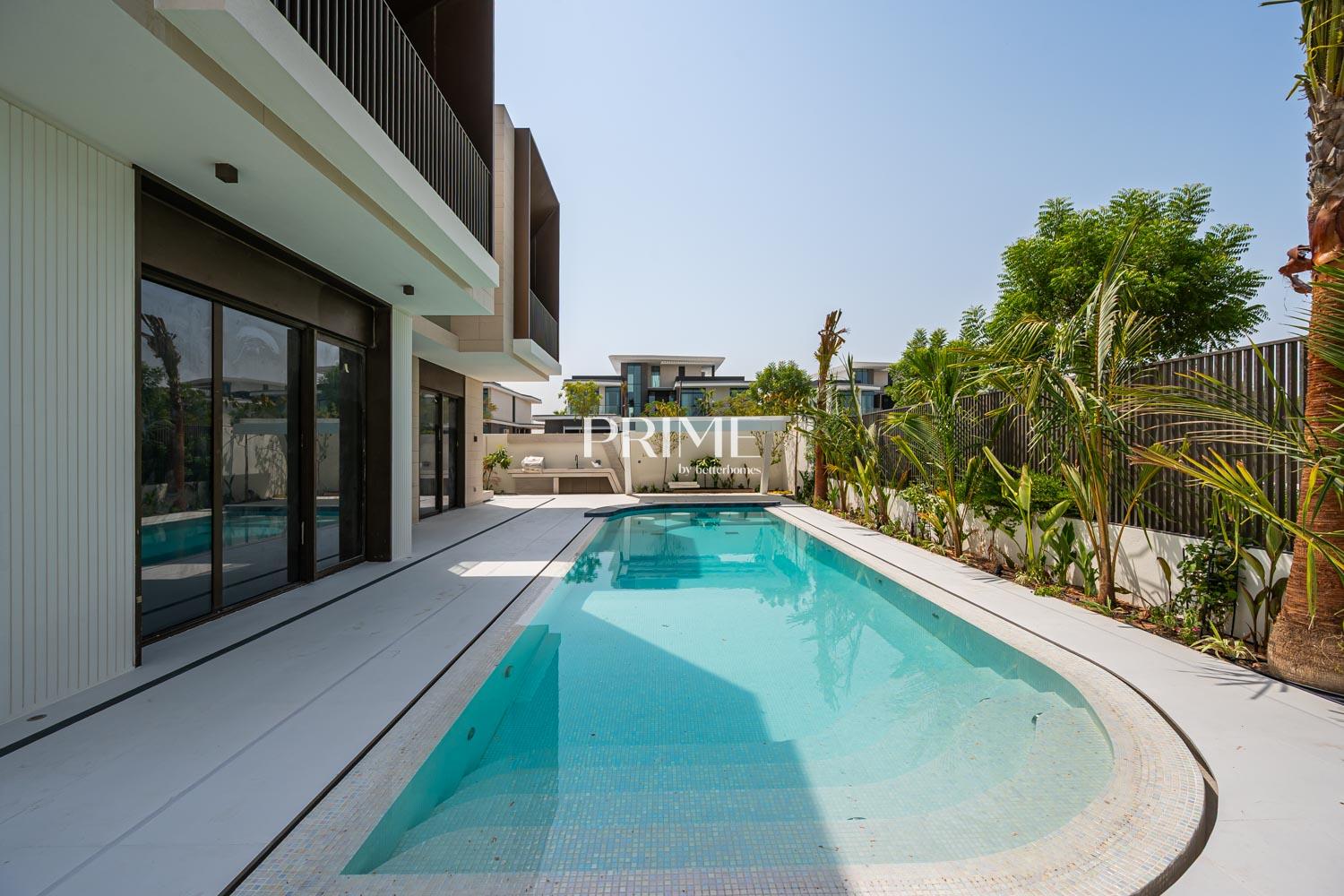 5 Bedrooms Villa in Palm Hills