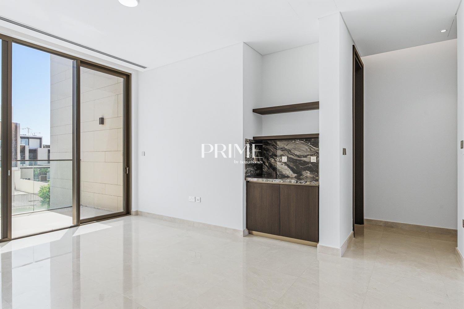5 Bedrooms Villa in Palm Hills