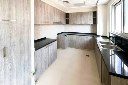 4 Bedrooms Townhouse in Marbella Village