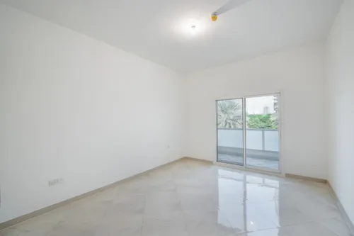 4 Bedrooms Townhouse in Garden Lane Villas