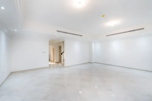 4 Bedrooms Townhouse in Garden Lane Villas