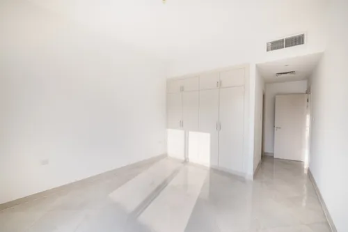 4 Bedrooms Townhouse in Garden Lane Villas