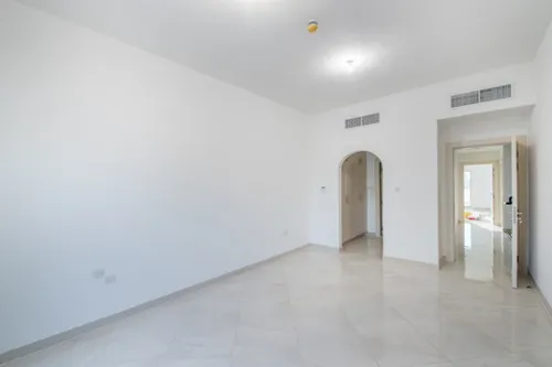 4 Bedrooms Townhouse in Garden Lane Villas